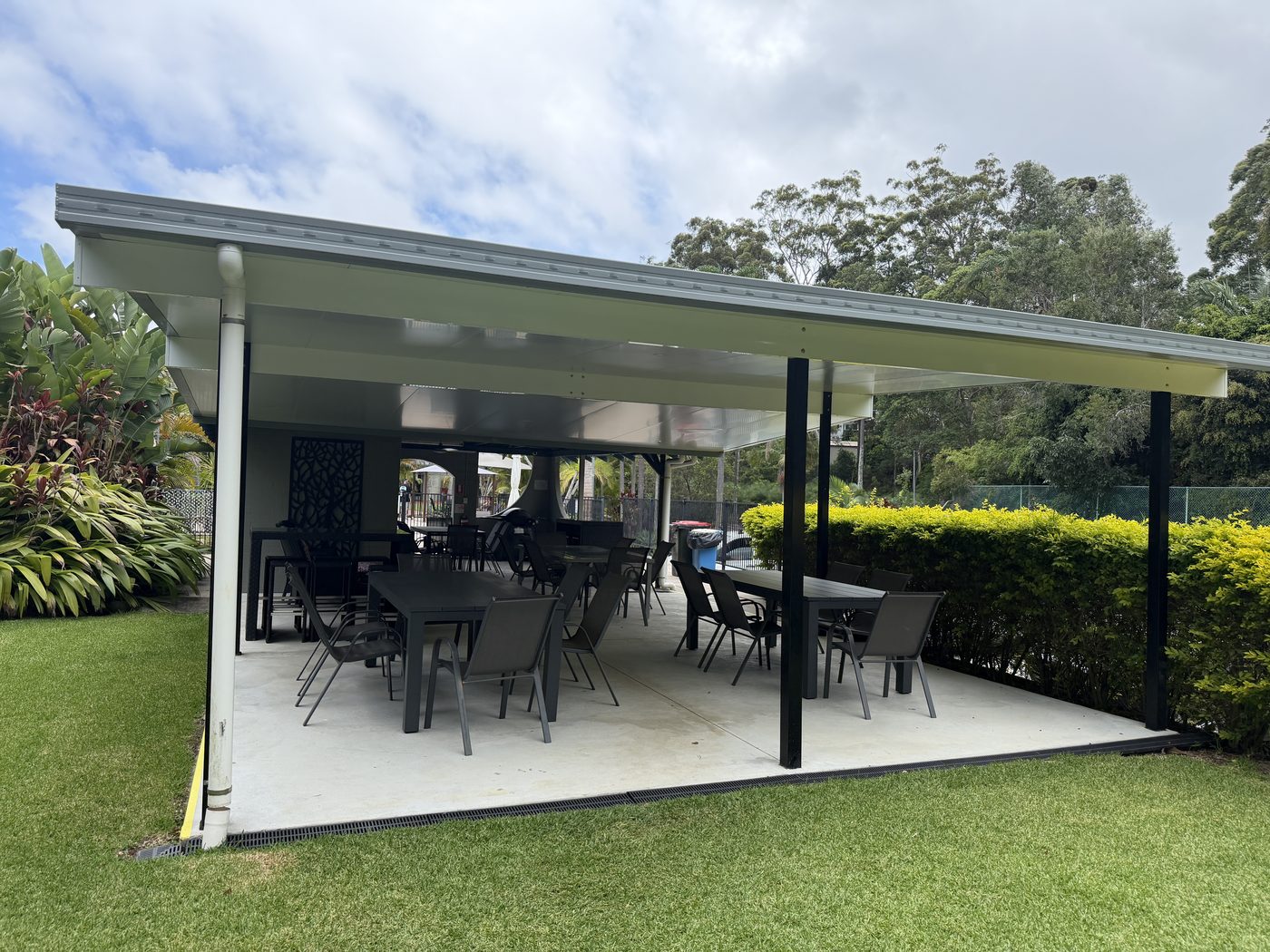 Covered outdoor dining and BBQ alfresco area